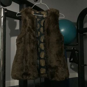 Brown faux fur vest new without tag